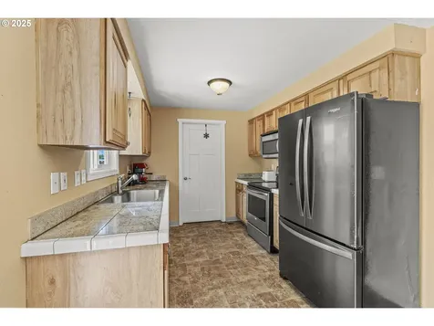 12315 NE 72nd Street Vancouver WA 98682