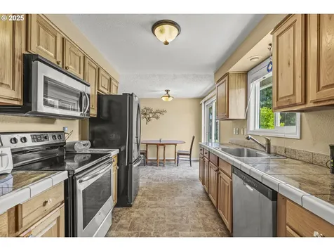 12315 NE 72nd Street Vancouver WA 98682