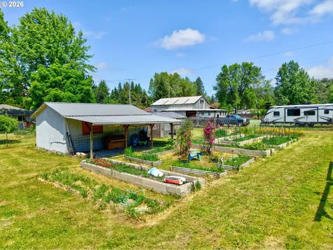 12589 Old Highway 99 Myrtle Creek OR 97457