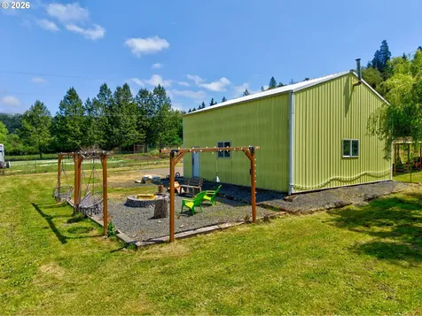 12589 Old Highway 99 Myrtle Creek OR 97457
