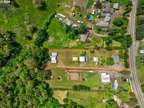 12589 Old Highway 99 Myrtle Creek OR 97457