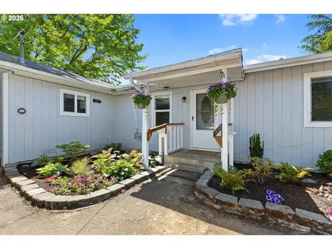 12589 Old Highway 99 Myrtle Creek OR 97457