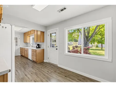 12589 Old Highway 99 Myrtle Creek OR 97457