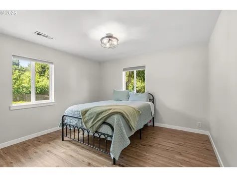 12589 Old Highway 99 Myrtle Creek OR 97457