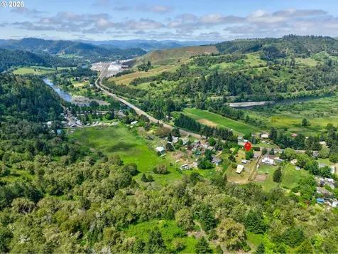 12589 Old Highway 99 Myrtle Creek OR 97457