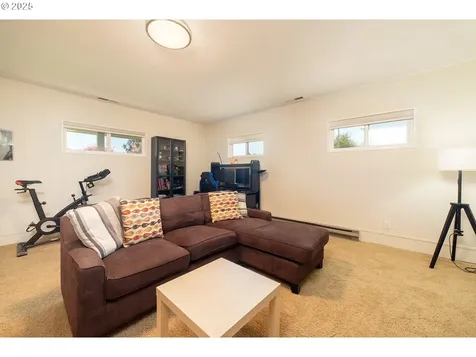 1320 SE 158th Avenue Portland OR 97233