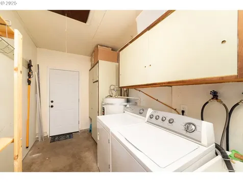1320 SE 158th Avenue Portland OR 97233