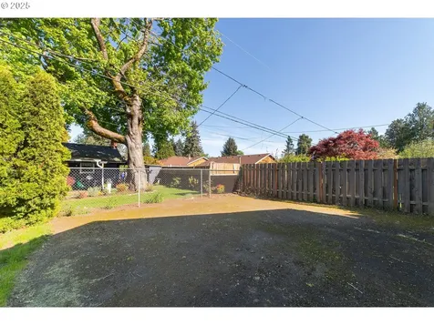 1320 SE 158th Avenue Portland OR 97233