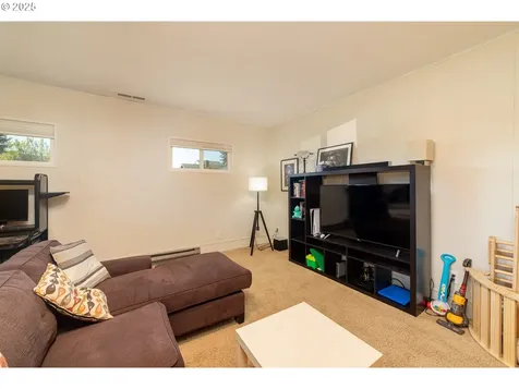 1320 SE 158th Avenue Portland OR 97233