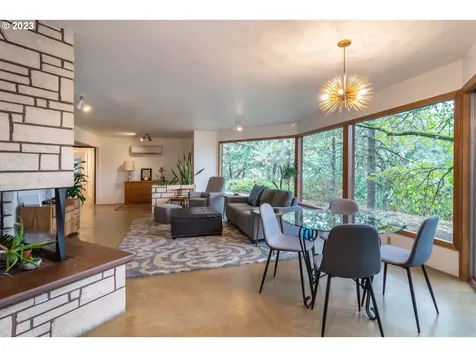 1751 Fairhill Drive Roseburg OR 97471