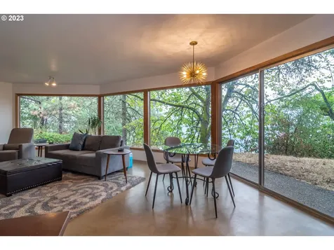 1751 Fairhill Drive Roseburg OR 97471