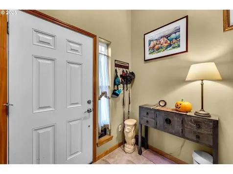 1035 E Pioneer Loop La Center WA 98629
