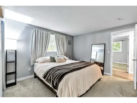9505 SW 50th Avenue Portland OR 97219