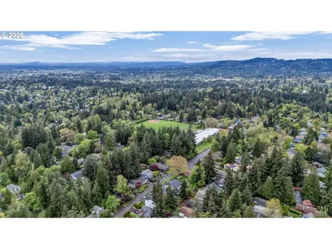 9505 SW 50th Avenue Portland OR 97219
