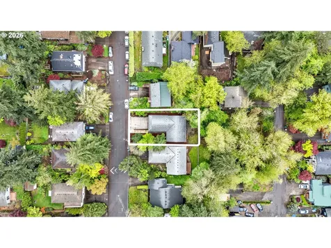 9505 SW 50th Avenue Portland OR 97219
