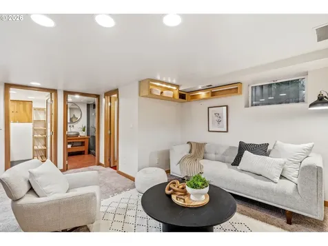 2223 NE 43rd Avenue Portland OR 97213