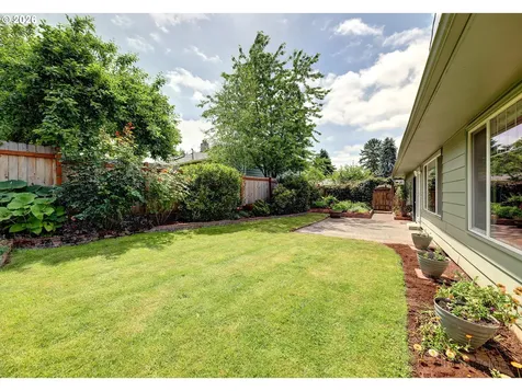 5320 SW Cherry Avenue Beaverton OR 97005