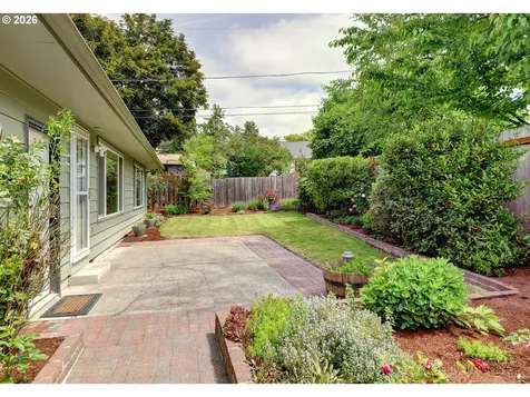 5320 SW Cherry Avenue Beaverton OR 97005