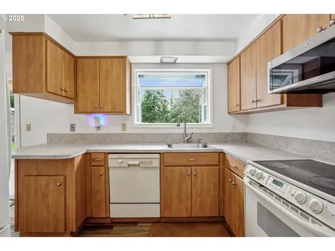 15200 S Bradley Road Oregon City OR 97045