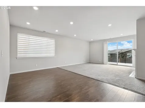2582 SW Thomas Way Gresham OR 97080