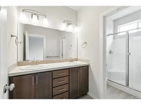 2582 SW Thomas Way Gresham OR 97080