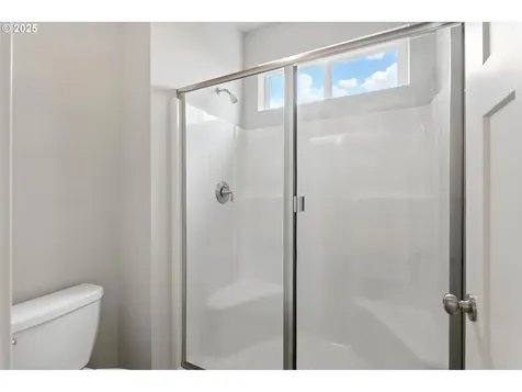 2582 SW Thomas Way Gresham OR 97080