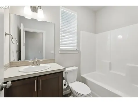 2582 SW Thomas Way Gresham OR 97080
