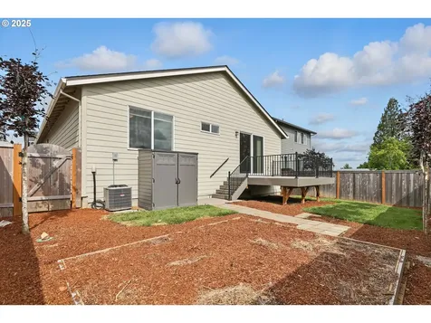 2582 SW Thomas Way Gresham OR 97080