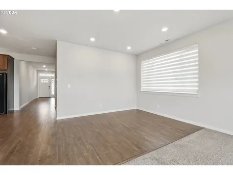 2582 SW Thomas Way Gresham OR 97080