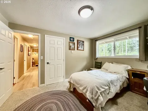 95089 Timber Park Lane Coos Bay OR 97420