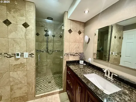 95089 Timber Park Lane Coos Bay OR 97420