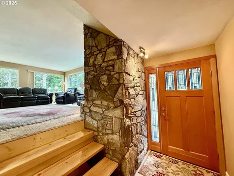 95089 Timber Park Lane Coos Bay OR 97420