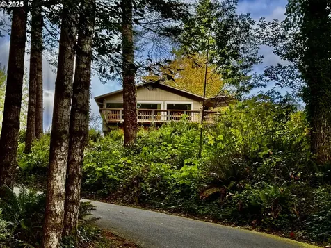 95089 Timber Park Lane Coos Bay OR 97420
