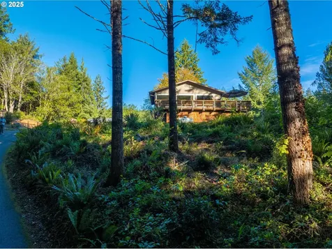 95089 Timber Park Lane Coos Bay OR 97420
