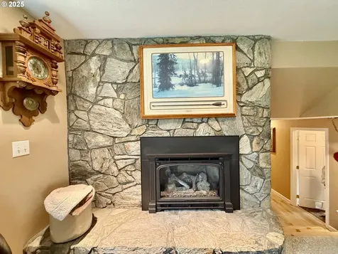 95089 Timber Park Lane Coos Bay OR 97420