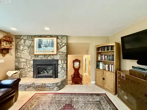 95089 Timber Park Lane Coos Bay OR 97420
