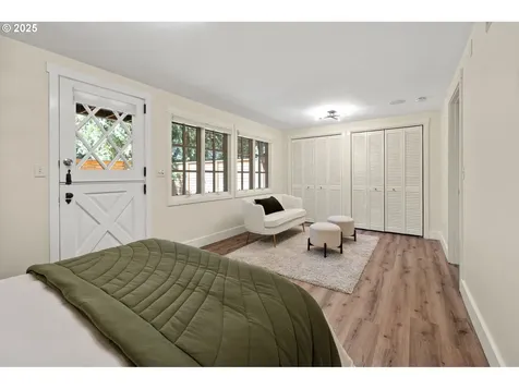 4212 Southshore Boulevard Lake Oswego OR 97035
