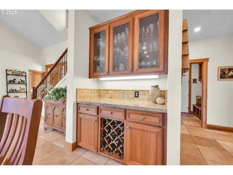 27911 Lady Slipper Loop Eugene OR 97405
