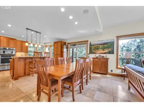 27911 Lady Slipper Loop Eugene OR 97405