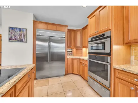 27911 Lady Slipper Loop Eugene OR 97405