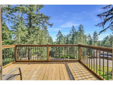 27911 Lady Slipper Loop Eugene OR 97405
