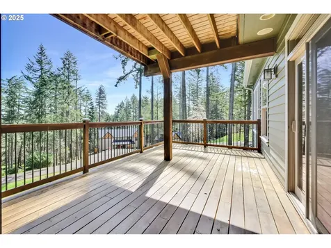 27911 Lady Slipper Loop Eugene OR 97405