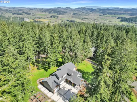 27911 Lady Slipper Loop Eugene OR 97405