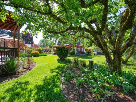 464 Spring Creek Drive Eugene OR 97404
