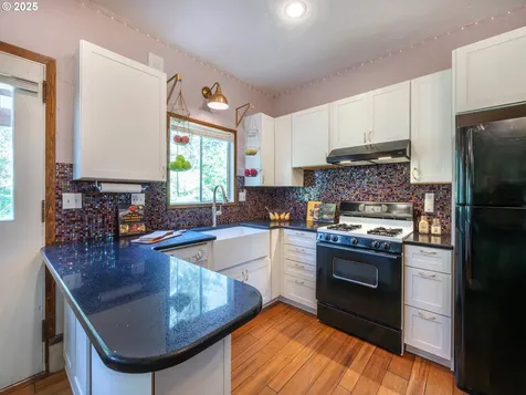 464 Spring Creek Drive Eugene OR 97404