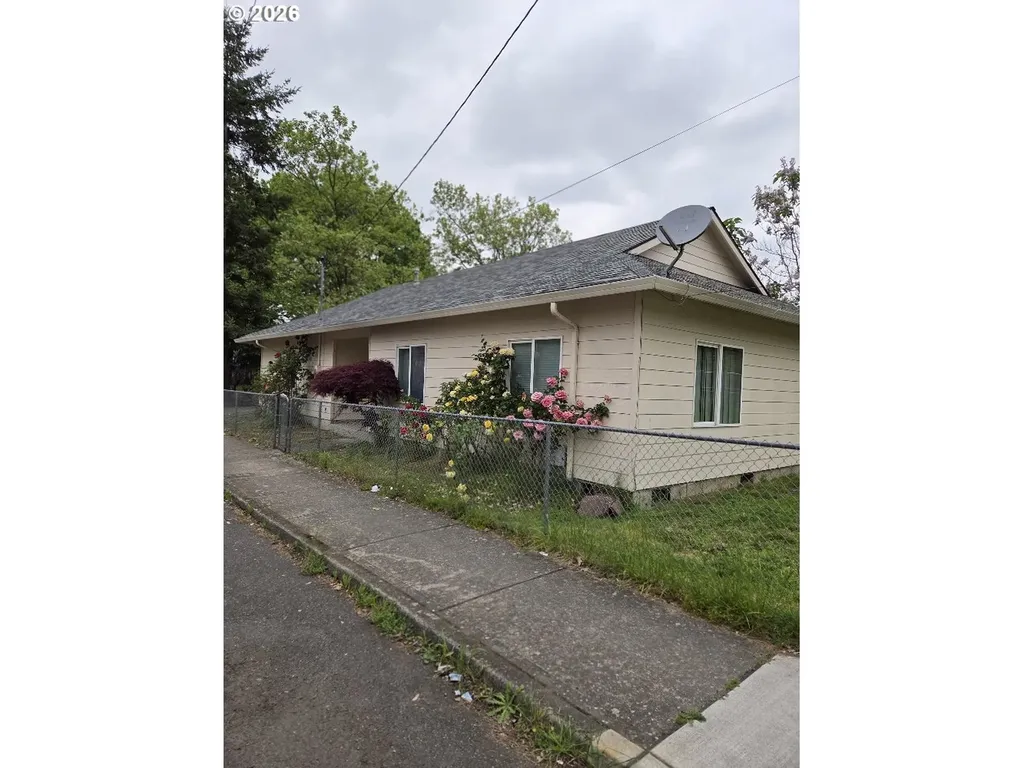 17329 SE Alder Street Portland OR 97233