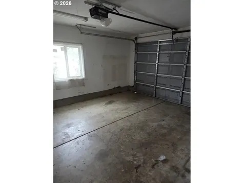 17329 SE Alder Street Portland OR 97233