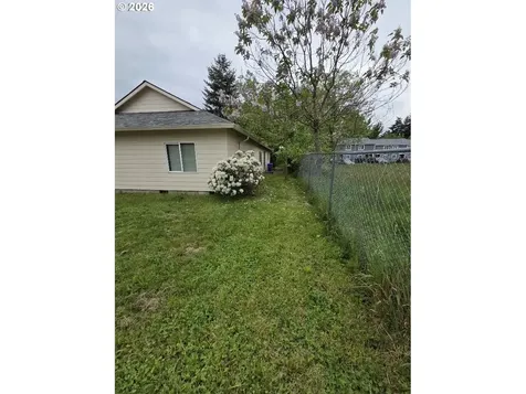 17329 SE Alder Street Portland OR 97233