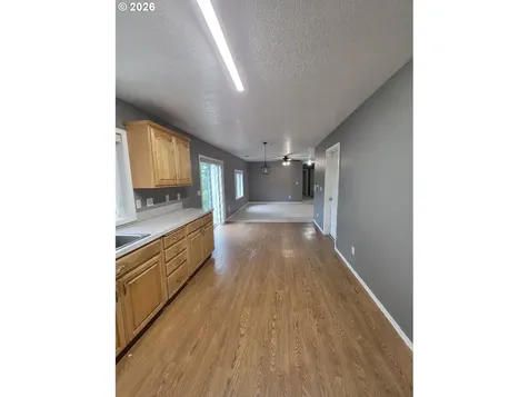 17329 SE Alder Street Portland OR 97233