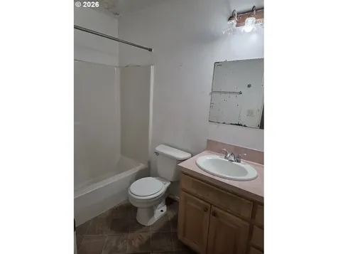 17329 SE Alder Street Portland OR 97233